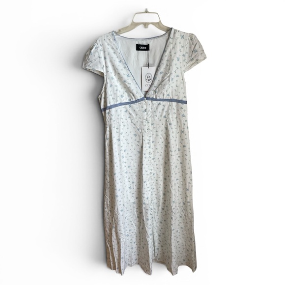Cider Dresses & Skirts - Cider white floral V-neck midi dress Bohemian Western Size Large